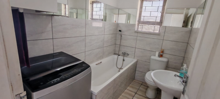 3 Bedroom Property for Sale in Beverly Park Western Cape